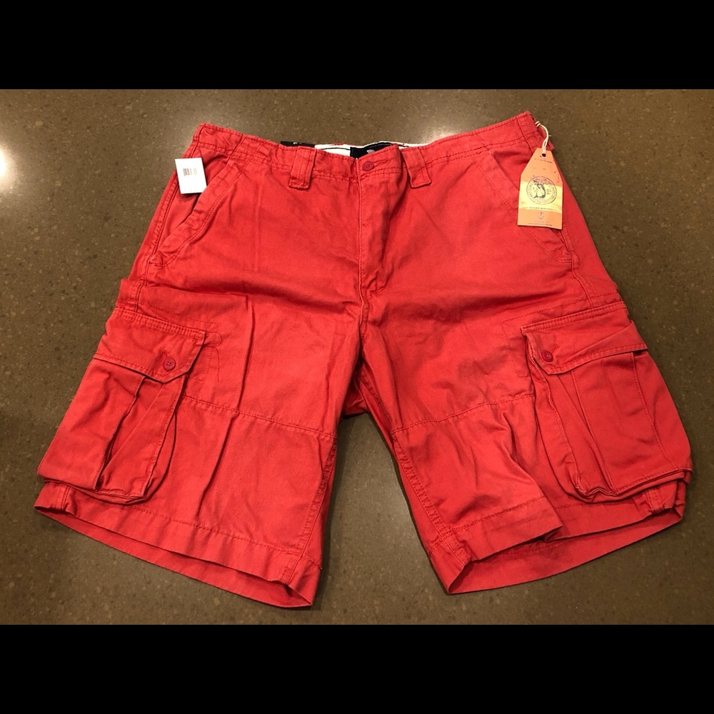 NWT salmon American living cargo shorts.
